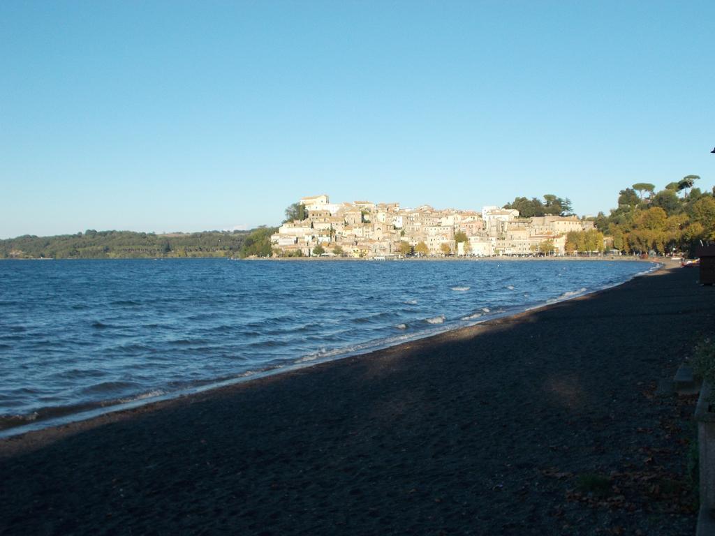 La Torretta Del Lago Anguillara Sabazia Exterior photo